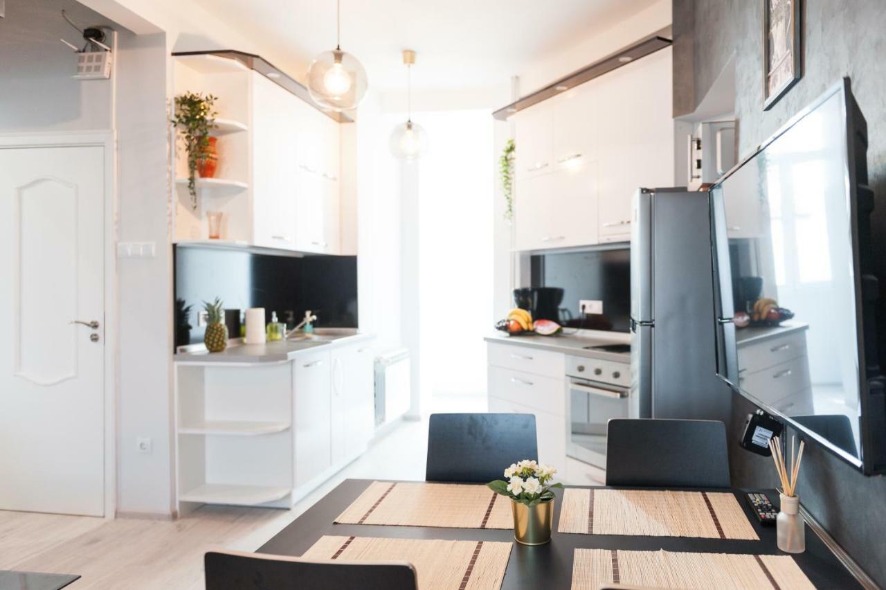 Vitosha Blvd - 2Br Lux Apart Sofia Exterior foto